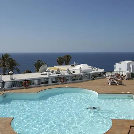 Pueblos Aparthotel 2*