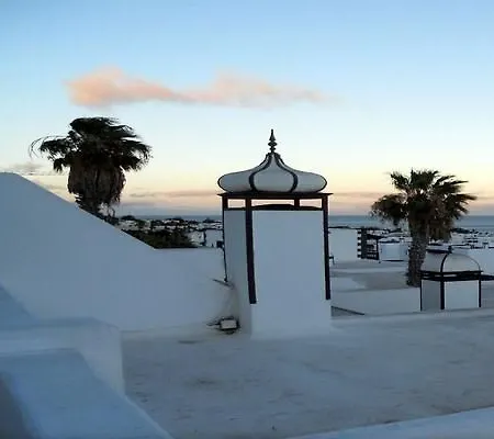 Pueblos アパートホテル