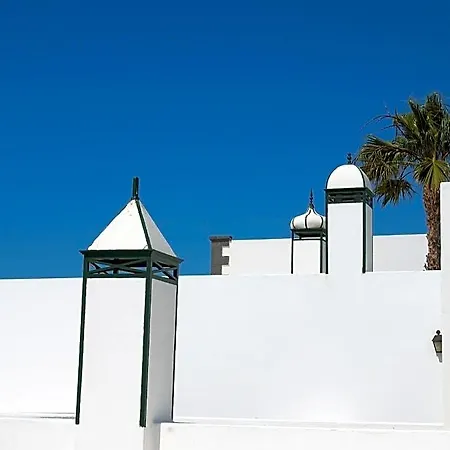 Aparthotel Pueblos 2*