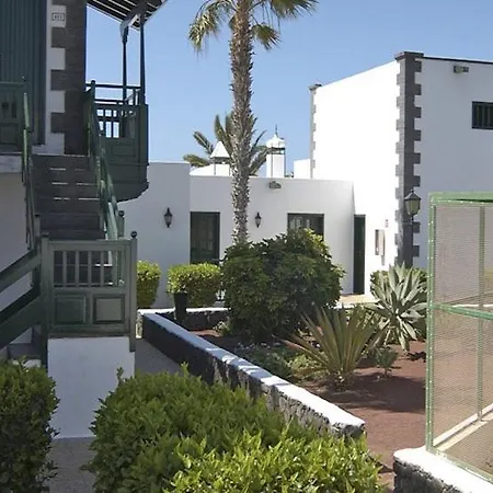 Pueblos Aparthotel