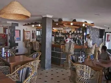 Pueblos アパートホテル